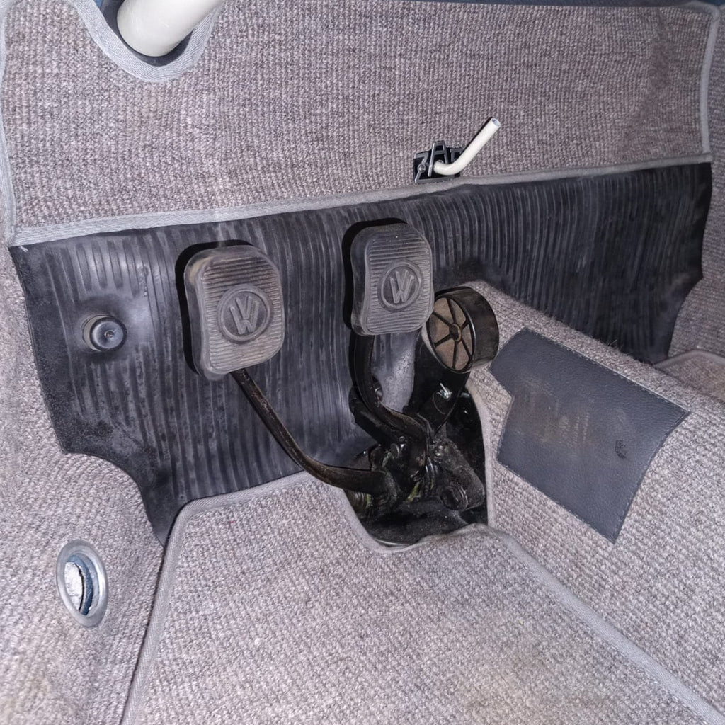 Mat schutbord voor rubber, zwart detail — Kever