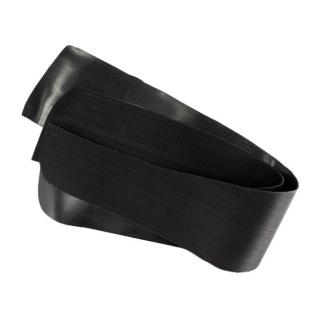 Rubber tapijtset rond voorste stoelsteunen (zwart) detail — T1