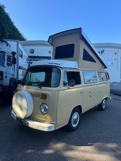VW T2 Bus | Hubdachbezug Westfalia, Scharnier hinten, beige, Spitzenqualität, 08/1974-07/1979
